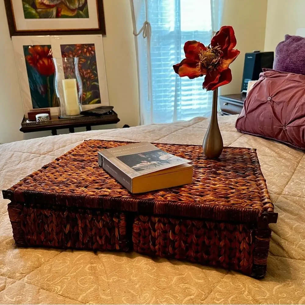 NEW Pottery Barn Rattan Wicker Metal Folding Side Table Tea Brunch Bed Table T…